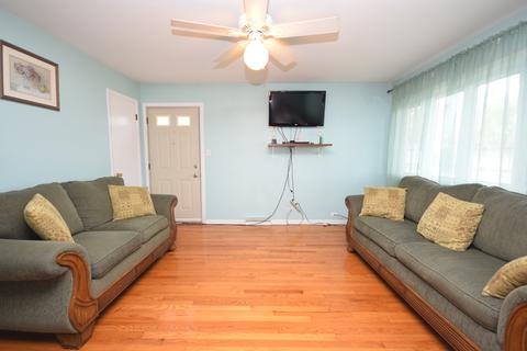 8413 44th Pl, Lyons, IL 60534 photo 3