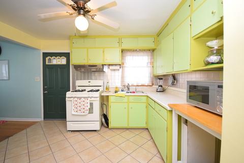 8413 44th Pl, Lyons, IL 60534 photo 6