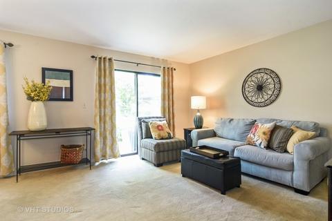 1630 Chippewa Trl, Wheeling, IL 60090 photo 3