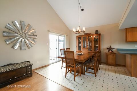 2216 Falcon Dr, Plainfield, IL 60586 photo 4