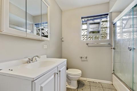 18658 William St, Lansing, IL 60438 photo 8