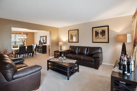 13609 Rockefeller Cir, Plainfield, IL 60586 photo 4