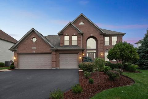 13609 Rockefeller Cir, Plainfield, IL 60586 photo 2