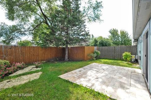 2000 Apache Trl, Round Lake Beach, IL 60073 photo 11