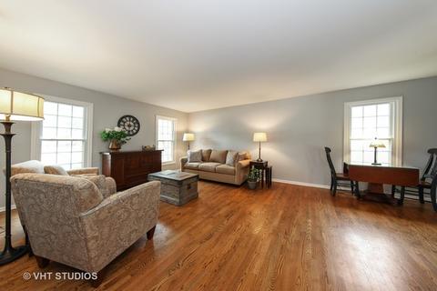 2510 Mill Creek Ln, Rolling Meadows, IL 60008 photo 4