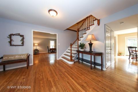 2510 Mill Creek Ln, Rolling Meadows, IL 60008 photo 2