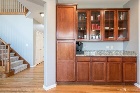 1964 Gardner Cir E, Aurora, IL 60503 photo 7