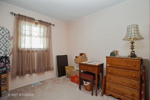 2239 Cedar St, Des Plaines, IL 60018 photo 7