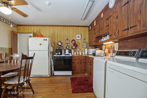 2239 Cedar St, Des Plaines, IL 60018 photo 3