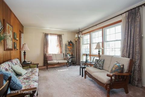 2239 Cedar St, Des Plaines, IL 60018 photo 2