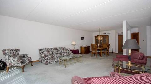 1477 E Thacker St #307, Des Plaines, IL 60016 photo 3