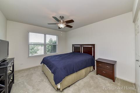 920 Oak Ridge Blvd, Elgin, IL 60120 photo 9