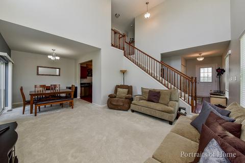 920 Oak Ridge Blvd, Elgin, IL 60120 photo 2