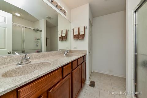 920 Oak Ridge Blvd, Elgin, IL 60120 photo 8