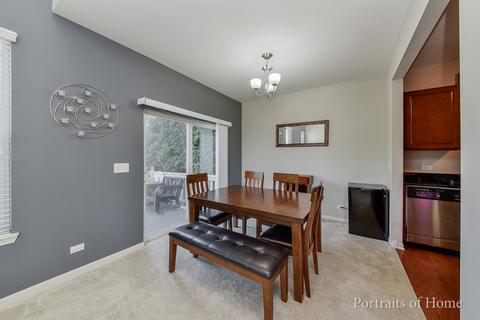 920 Oak Ridge Blvd, Elgin, IL 60120 photo 4
