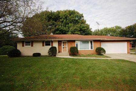 90 S Jane Dr, Elgin, IL 60123 photo 1