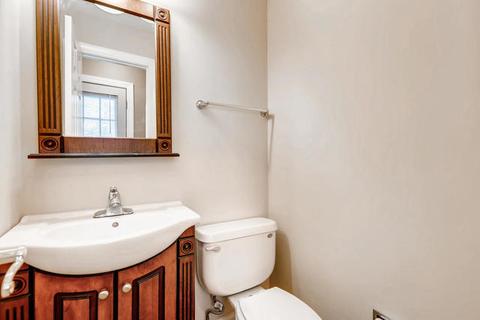 200 Pleasant St, Hoffman Estates, IL 60169 photo 9