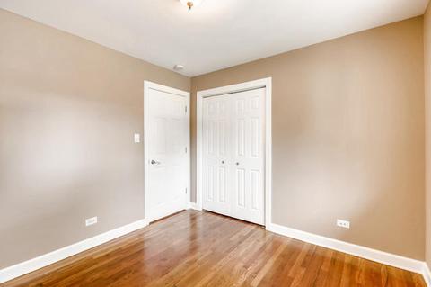200 Pleasant St, Hoffman Estates, IL 60169 photo 14