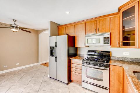 200 Pleasant St, Hoffman Estates, IL 60169 photo 8
