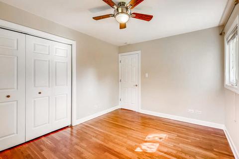200 Pleasant St, Hoffman Estates, IL 60169 photo 11