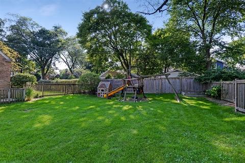 3233 Harrison St, Evanston, IL 60201 photo 16
