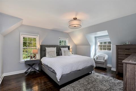 3233 Harrison St, Evanston, IL 60201 photo 8