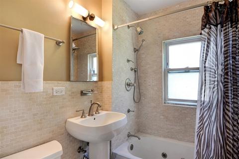 3233 Harrison St, Evanston, IL 60201 photo 12