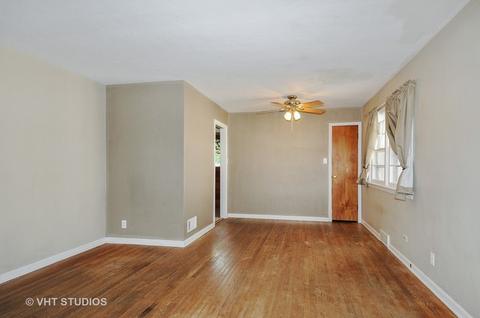733 E Division St, Lockport, IL 60441 photo 5