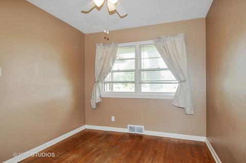 733 E Division St, Lockport, IL 60441 photo 8