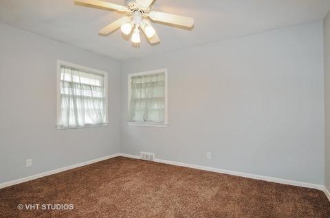 733 E Division St, Lockport, IL 60441 photo 6