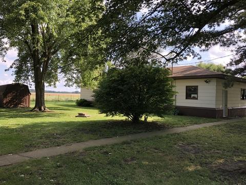 230 Paris St, Dewitt, IL 61735 photo 31