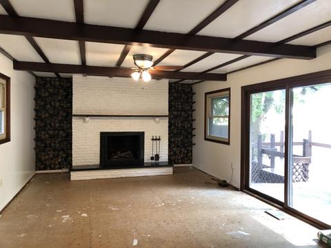 230 Paris St, Dewitt, IL 61735 photo 3