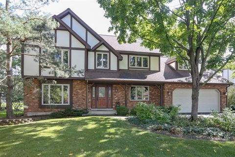 8613 Dolfor Cv, Burr Ridge, IL 60527 photo 1
