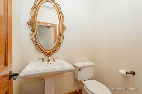 1015 Mackenzie Pl, Wheaton, IL 60187 photo 24