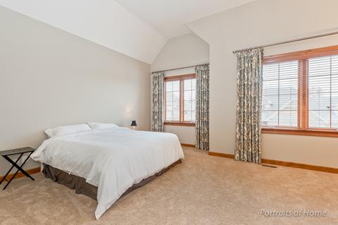 1015 Mackenzie Pl, Wheaton, IL 60187 photo 13