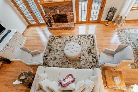 1015 Mackenzie Pl, Wheaton, IL 60187 photo 5
