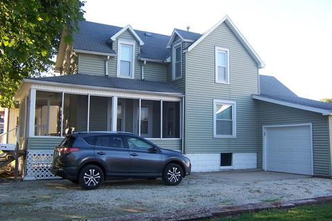 337 E Patton St, Paxton, IL 60957 photo 1