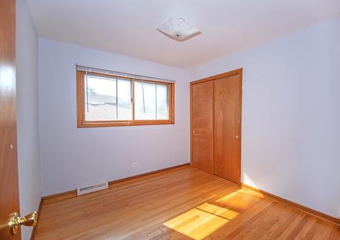 1471 Phoenix Dr, Des Plaines, IL 60018 photo 9