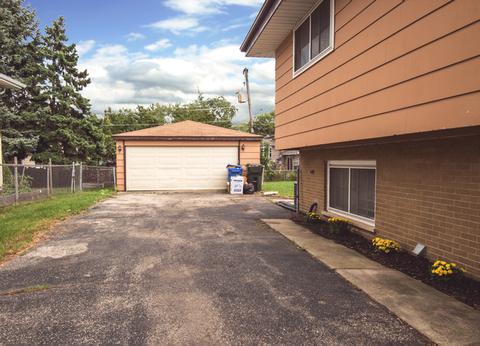 1471 Phoenix Dr, Des Plaines, IL 60018 photo 21