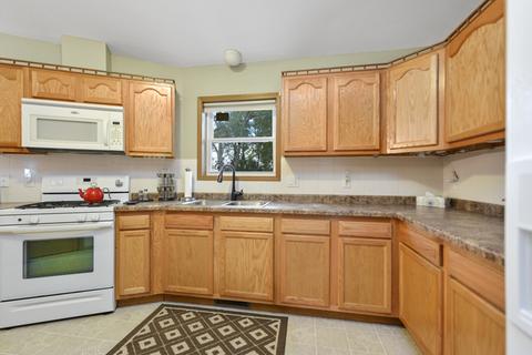 5002 Roberts Rd, Mchenry, IL 60051 photo 3