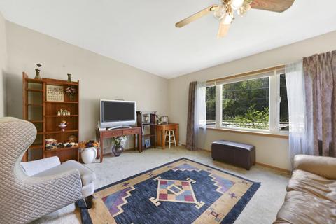 5002 Roberts Rd, Mchenry, IL 60051 photo 4