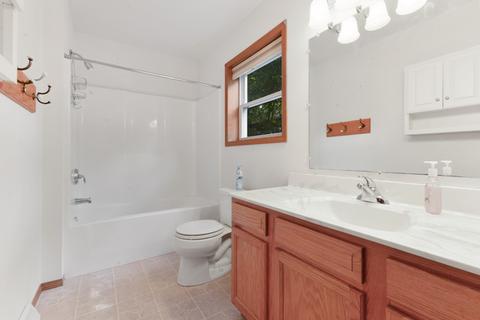 5002 Roberts Rd, Mchenry, IL 60051 photo 5