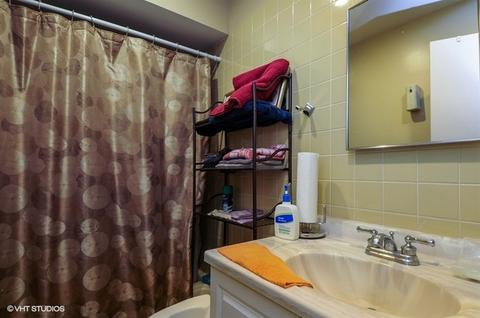 219 Gregory St #3, Aurora, IL 60504 photo 4