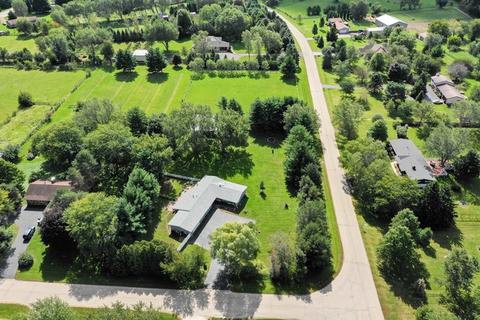 1415 Paddock Rd, Spring Grove, IL 60081 photo 1