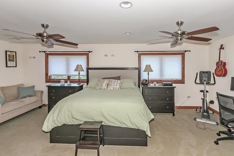 1055 Martingale Dr, Bartlett, IL 60103 photo 12