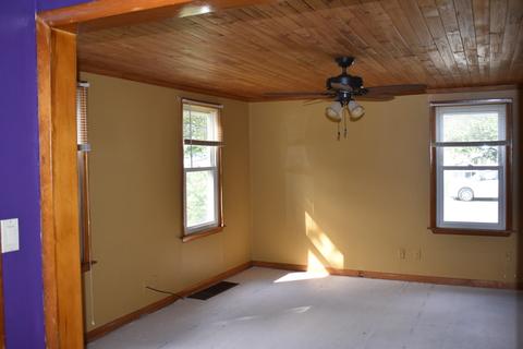 901 S 4th St, Oregon, IL 61061 photo 6