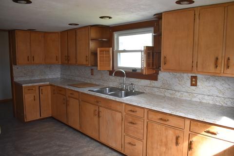 901 S 4th St, Oregon, IL 61061 photo 2