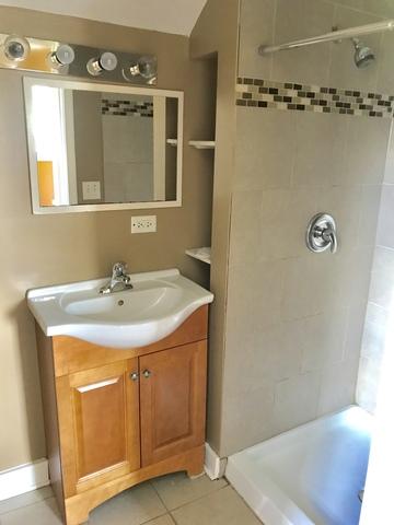 610 Monroe St, Aurora, IL 60505 photo 7