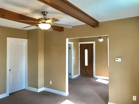 610 Monroe St, Aurora, IL 60505 photo 2
