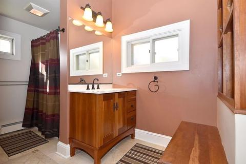 40 N Alfred Ave, Elgin, IL 60123 photo 11
